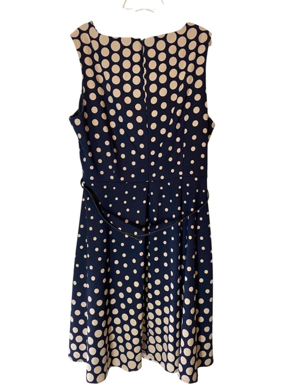 Signature By Darby Navy & Beige Polka Dot Sleeveless Dress With Belt Size 16 - Picture 2 of 10